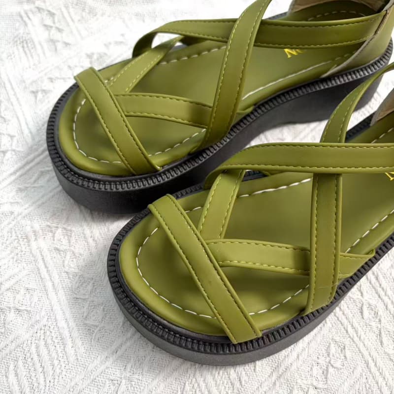 Evening Breeze Cross Strap Pla – Insole Memory Foam Bewertung und Preis